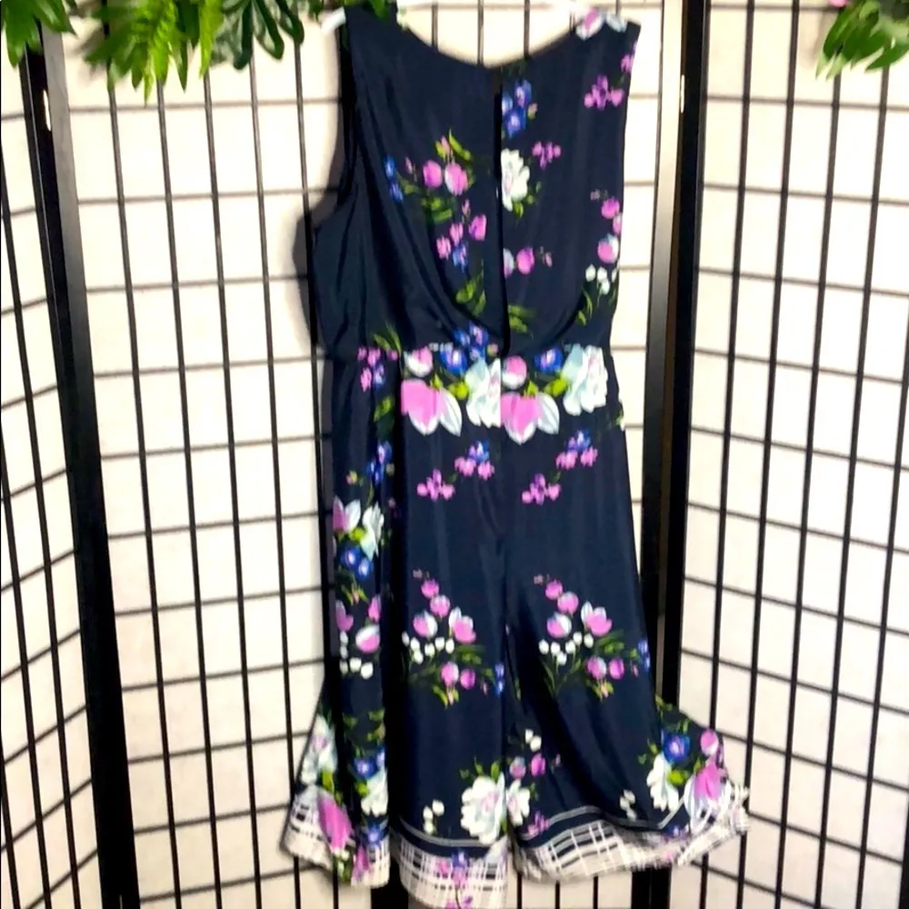Vince Camuto Navy Multi Sleeveless Floral … - Image 7