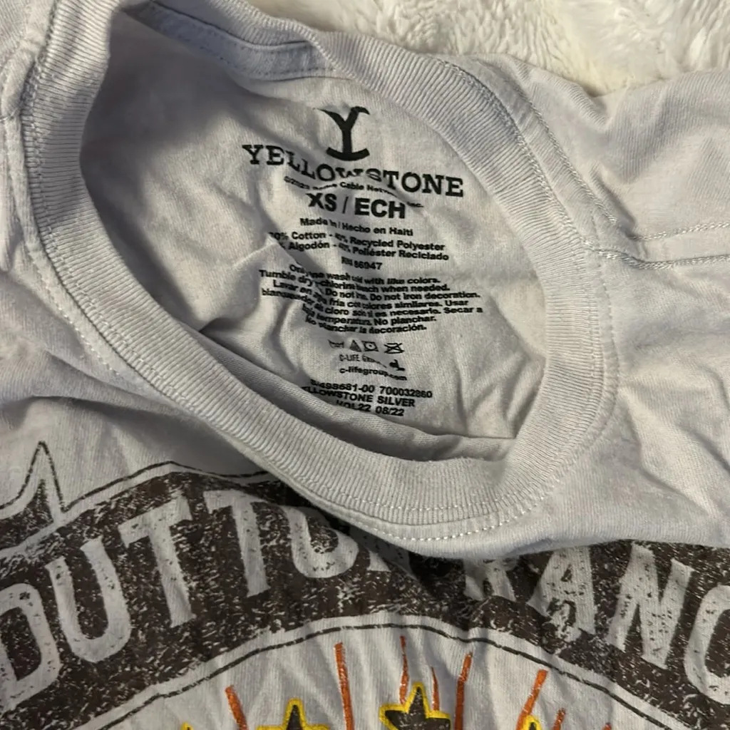 yellowstone t shirt Size XS - Image 3