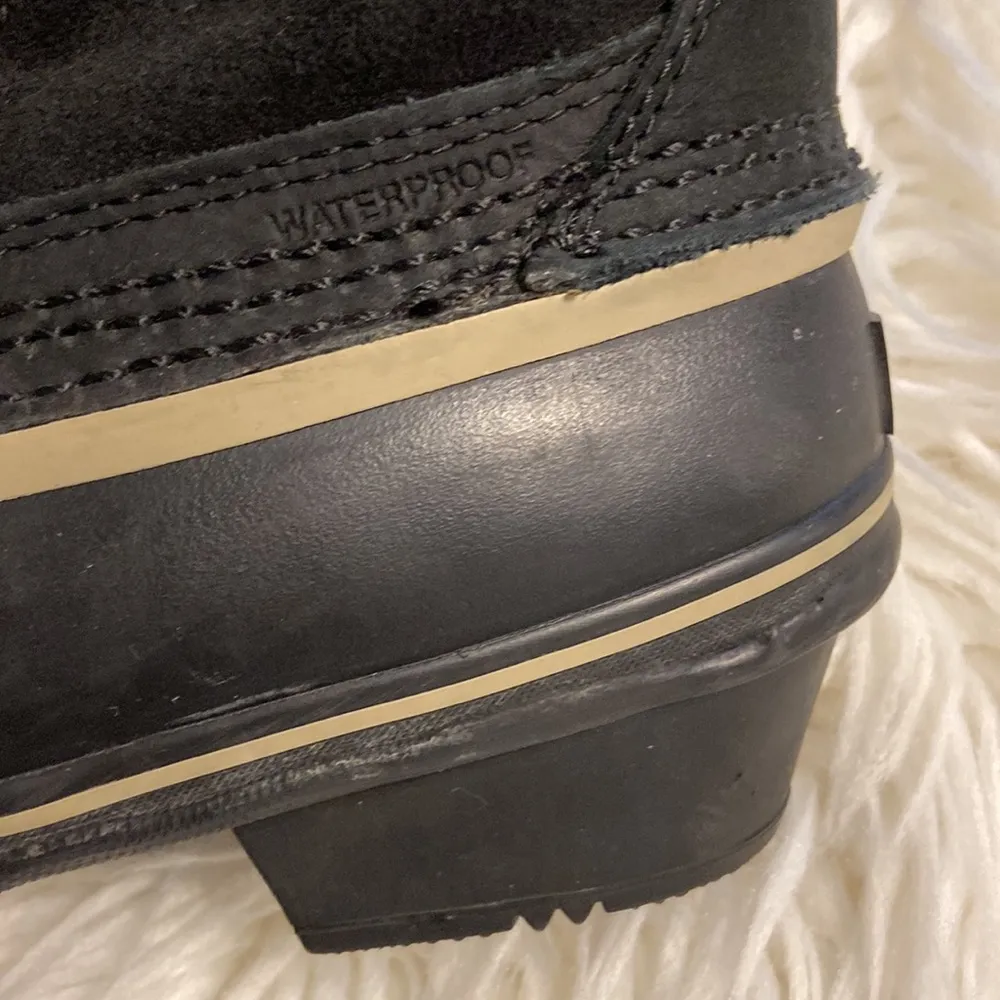 SOREL Boots size 8 color black  and some tan excellent condition see all photos - Image 4