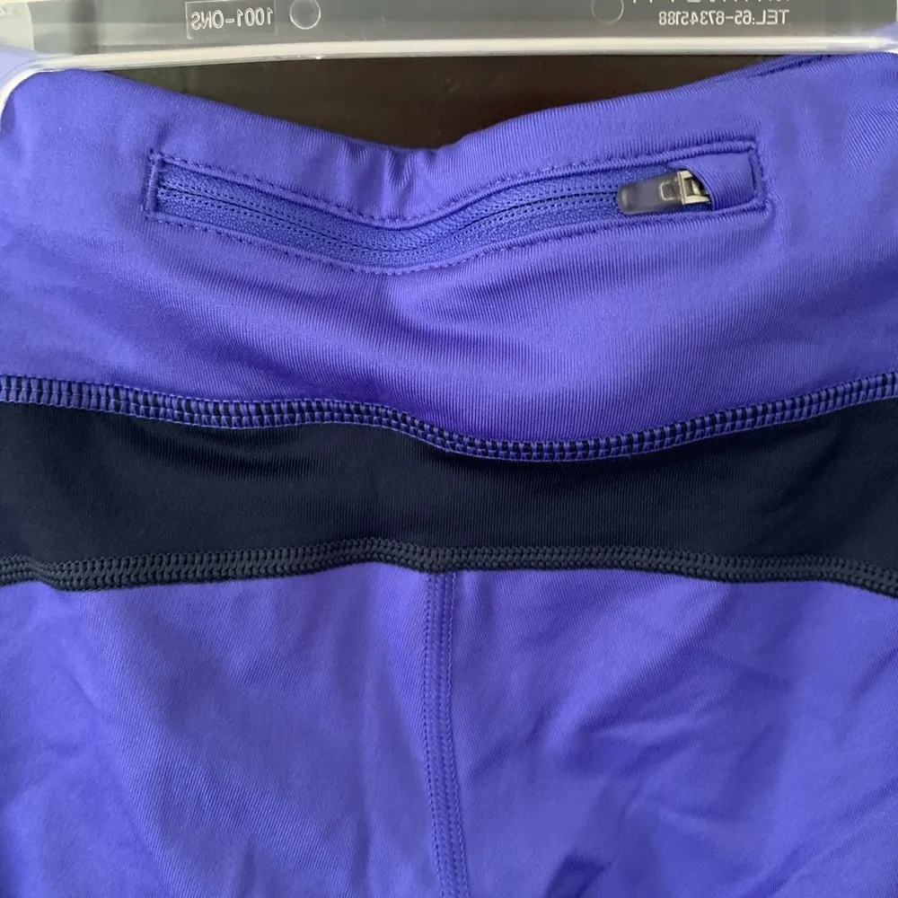 Nike Purple Capri Athletic Leggings M - Image 5