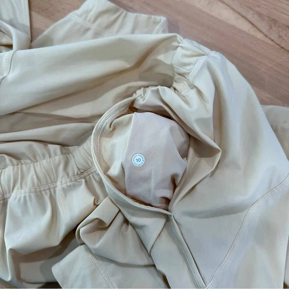 Lululemon Prosecco Lightweight High Neck Open Back Romper w/ Pockets size 10 - Image 8