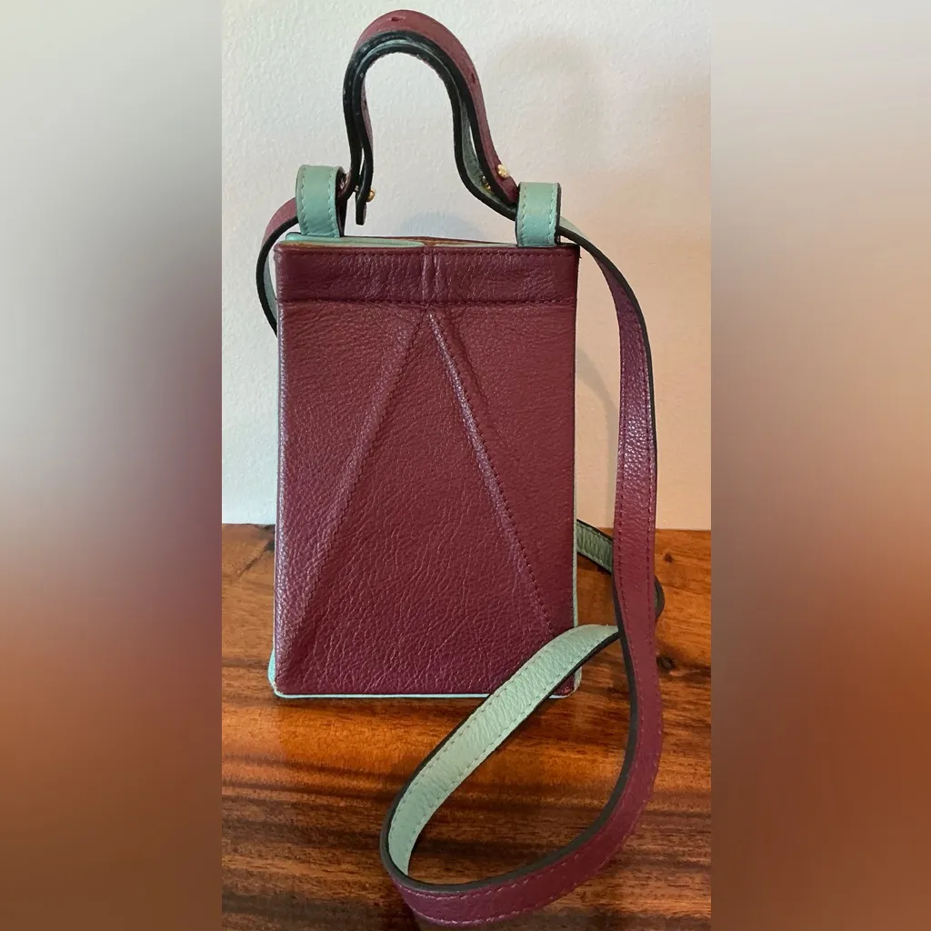 A Rare Sold Out Unlinde UNL/NDE Handmade In Spain Leather Crossbody Blue Handbag Purple - Image 3
