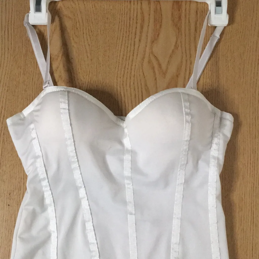Body Rage Intimates Bustier Garters Underwired Padded White Size Medium - Image 2