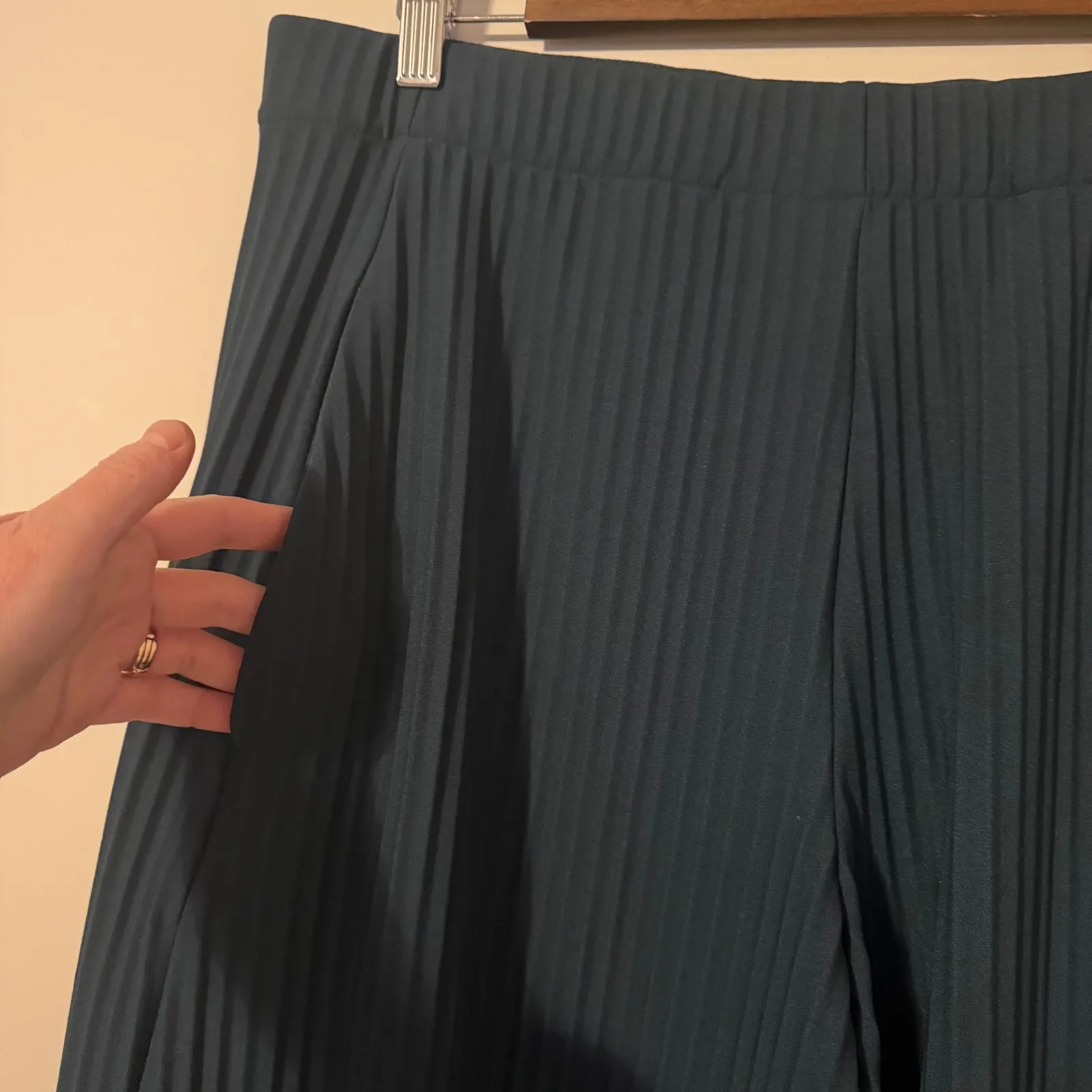 COS Green Pleated High Waist Wide Leg Flare Pants NWT Size Lg - Image 5