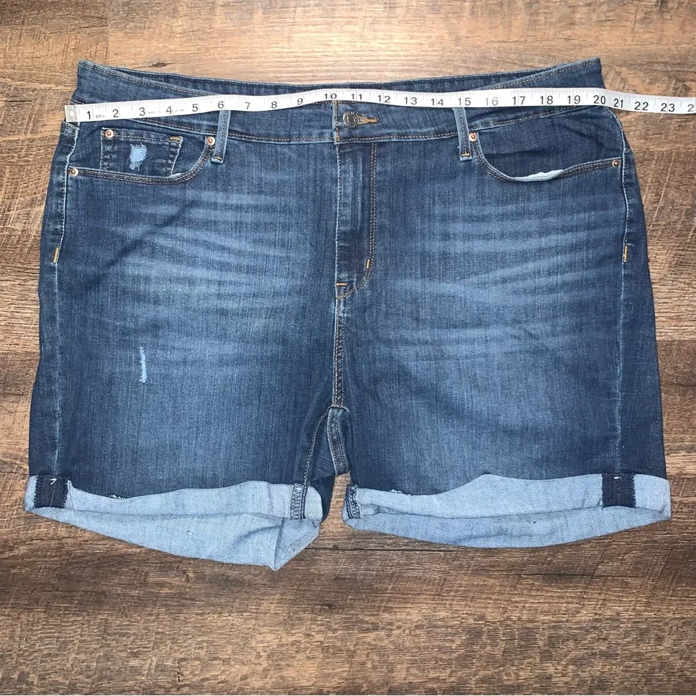 Signature by Levi’s Strauss Mid Rise Blue Denim Shorts Women’s Size 20W - Image 2