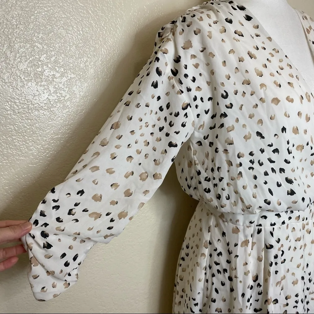 Habitual Arabella Printed Wrap Dress in Gardenia Animal Dot Size Medium NWT - Image 8