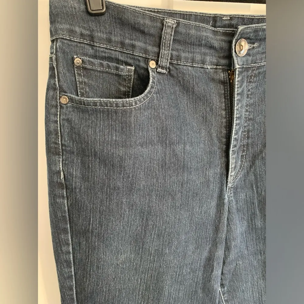 Nine West Dark Rinse Wash Blue Denim Jeans Women’s Size 10 High Rise Flair - Image 2