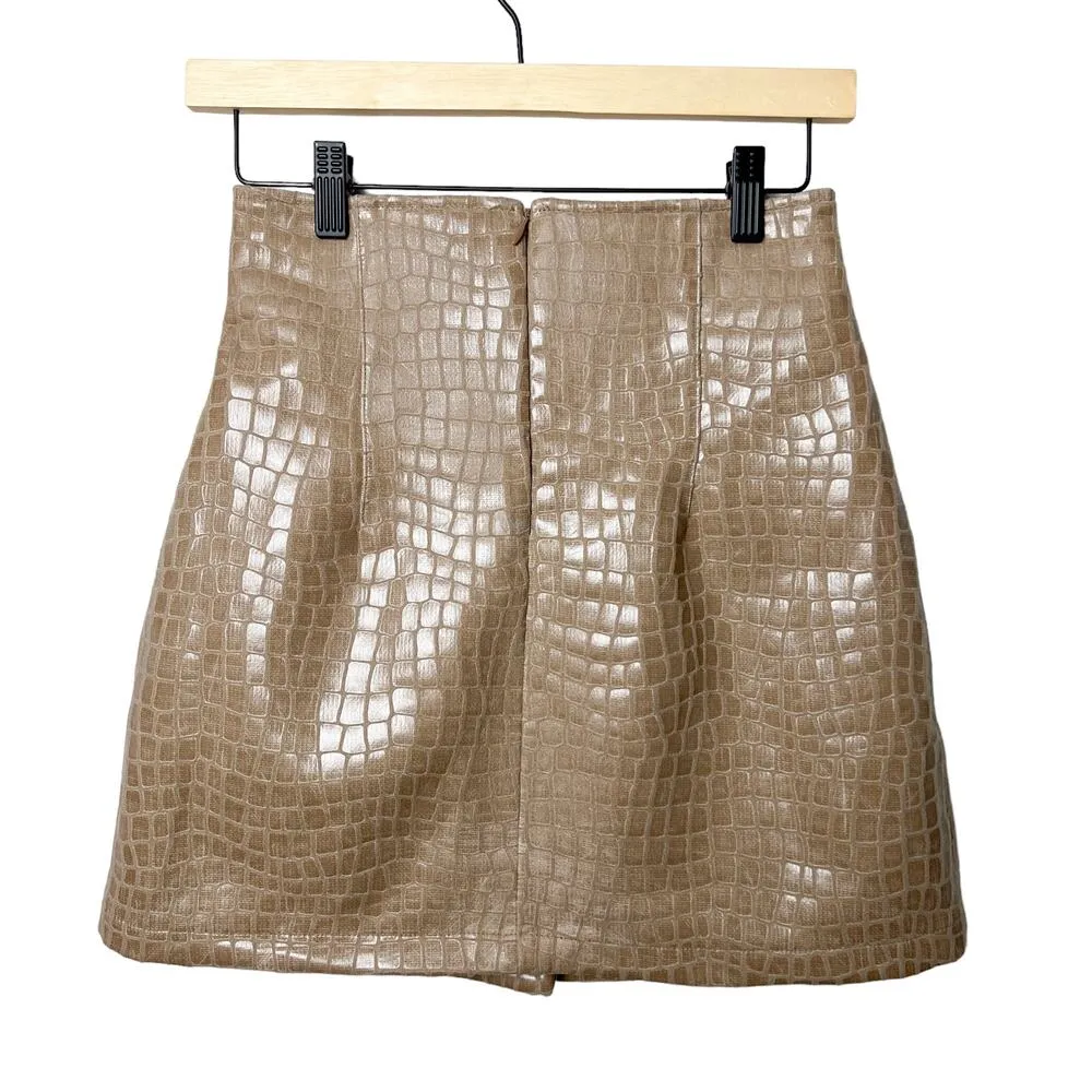 the andamane erin faux croc embossed button high waisted mini skirt tan beige Brown - Image 7