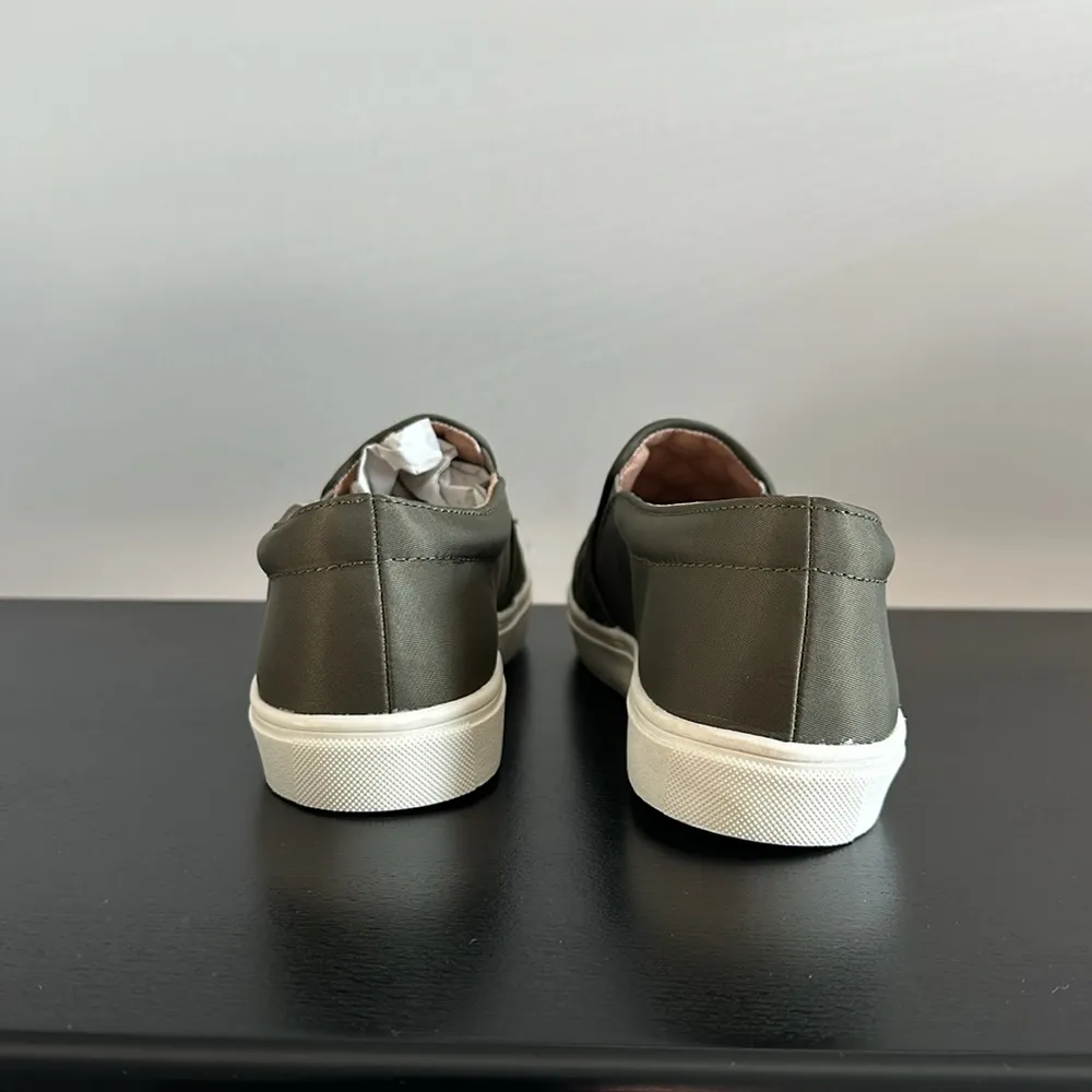 NWT A New Day Olive Sneakers Sz 6.5 - Image 4