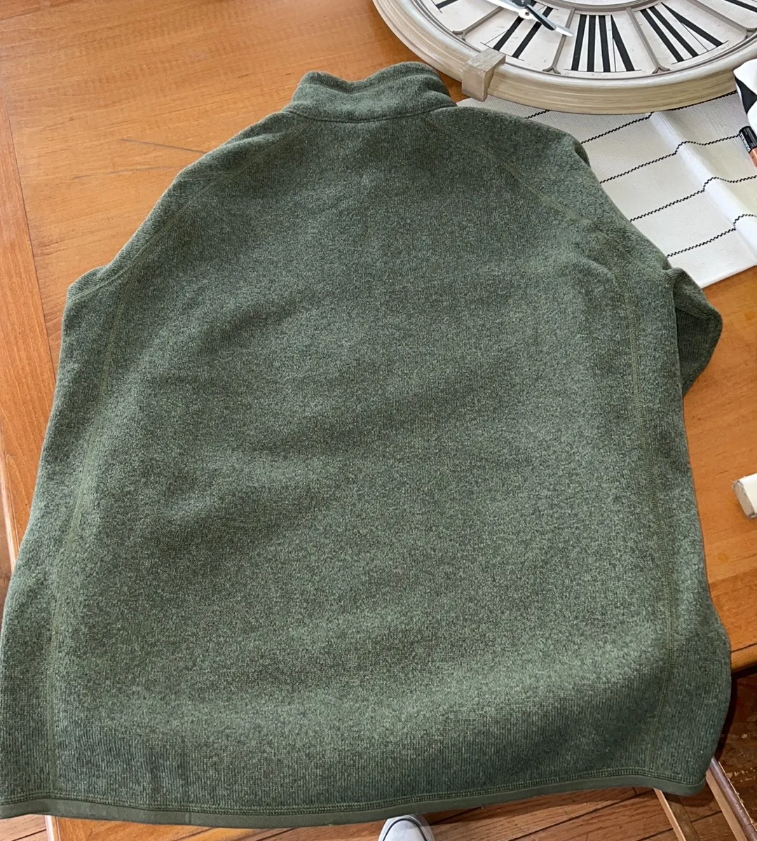 Patagonia Mens  sweater - Image 4