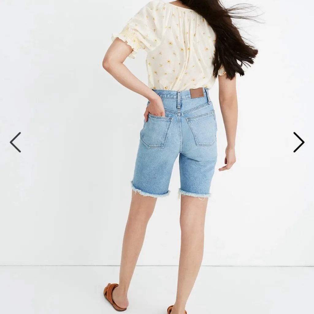 Madewell High-Rise Long Denim Shorts in Hedrick Wash, Sz 26 - Image 2