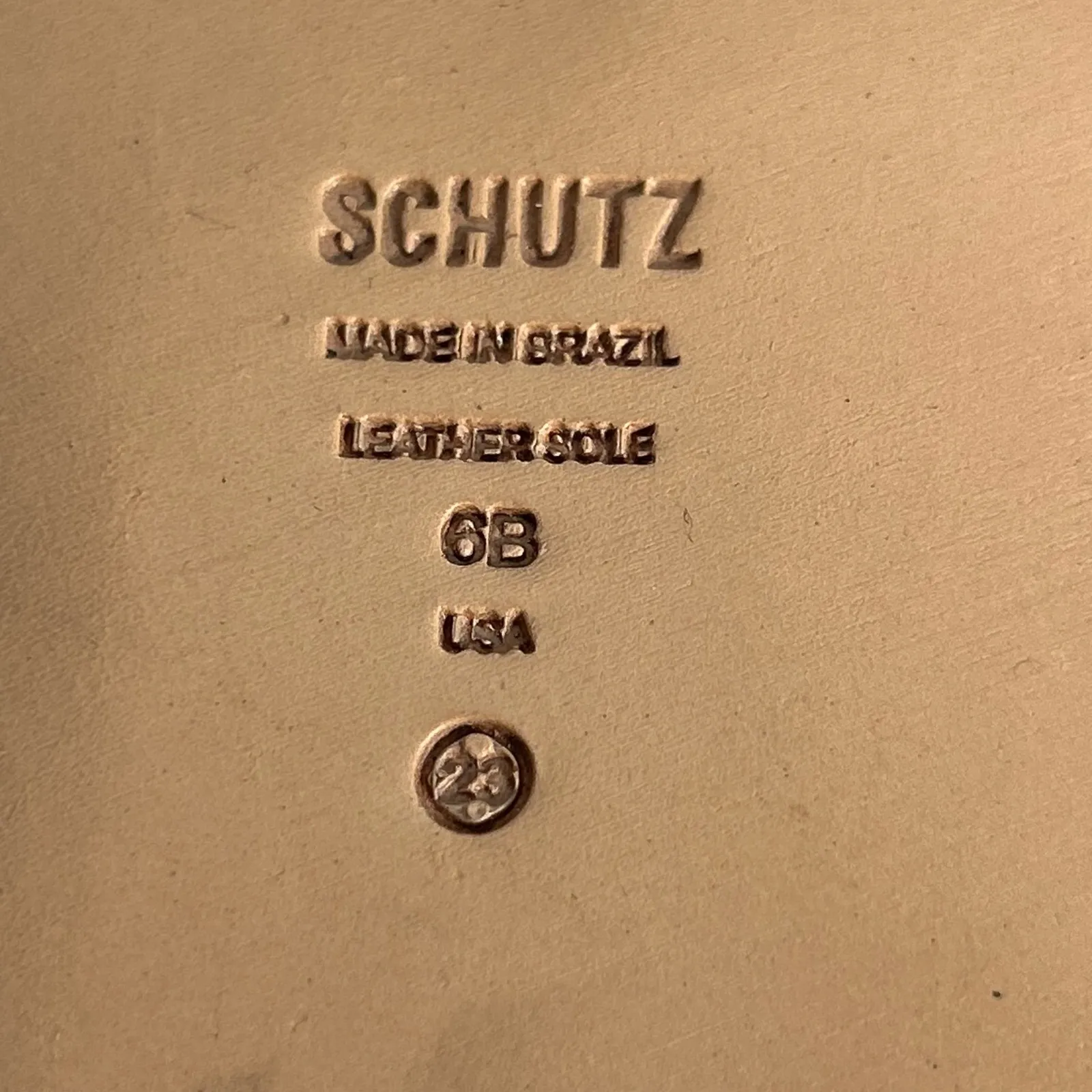 SCHUTZ Pink Leather Chain Slide Sandals Women's Size 6B - Image 6