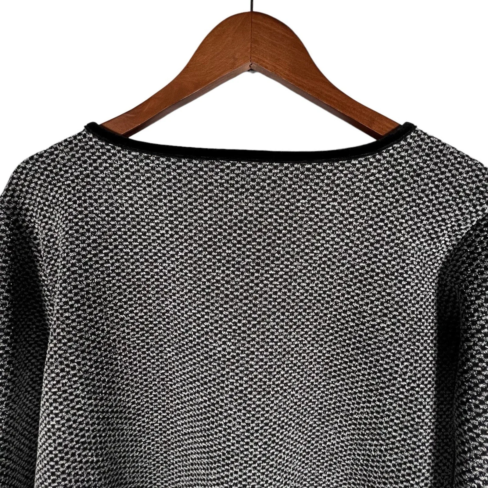 Karl Lagerfeld Paris Womens Black and White Embellished Top Size Medium - Image 6