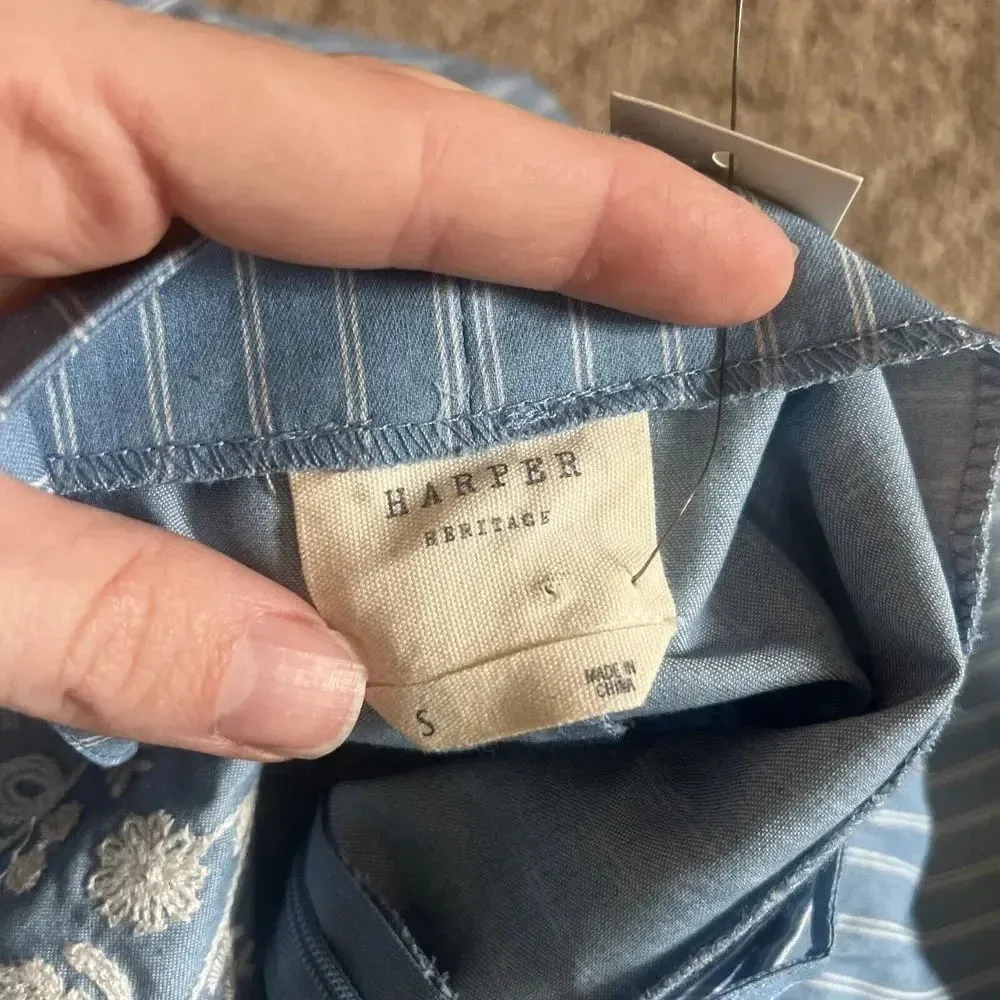 Harper Heritage Francesca’s Blue White Embroidered Baby Doll Tank Size Small NWT - Image 5