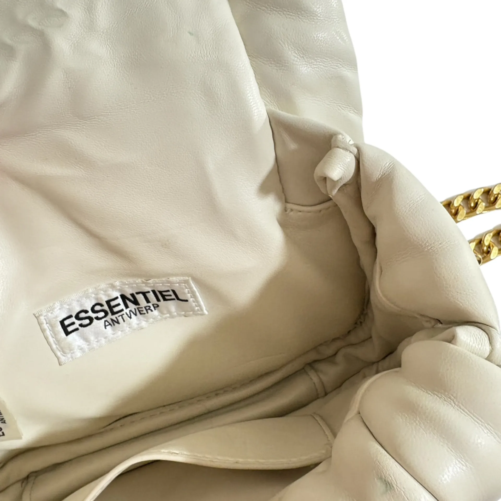 ESSENTIEL ANTWERP Alice Puffy crossbody bag purse White - Image 11