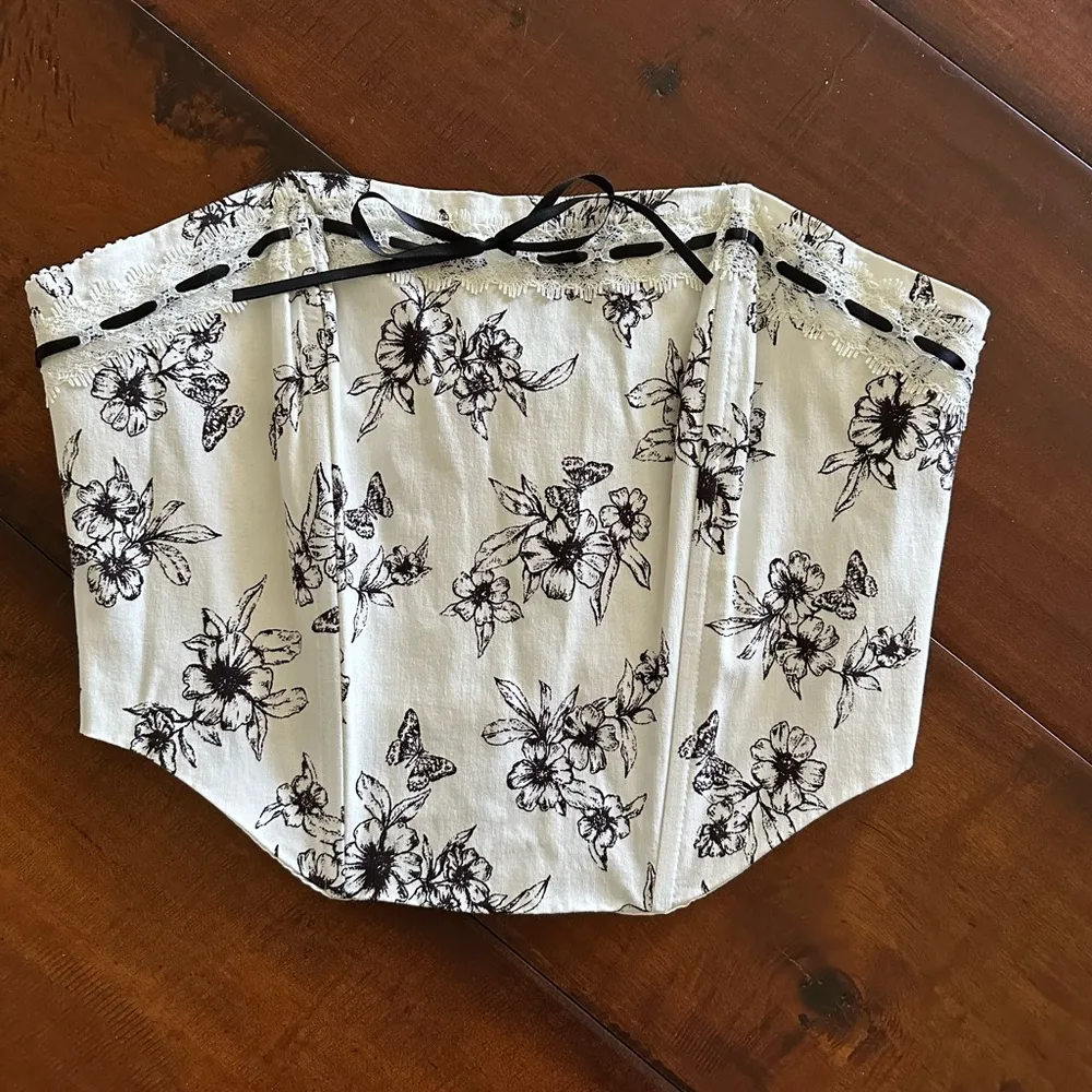 NWOT Pacsun Beverly and Beck Corset Top - Image 2