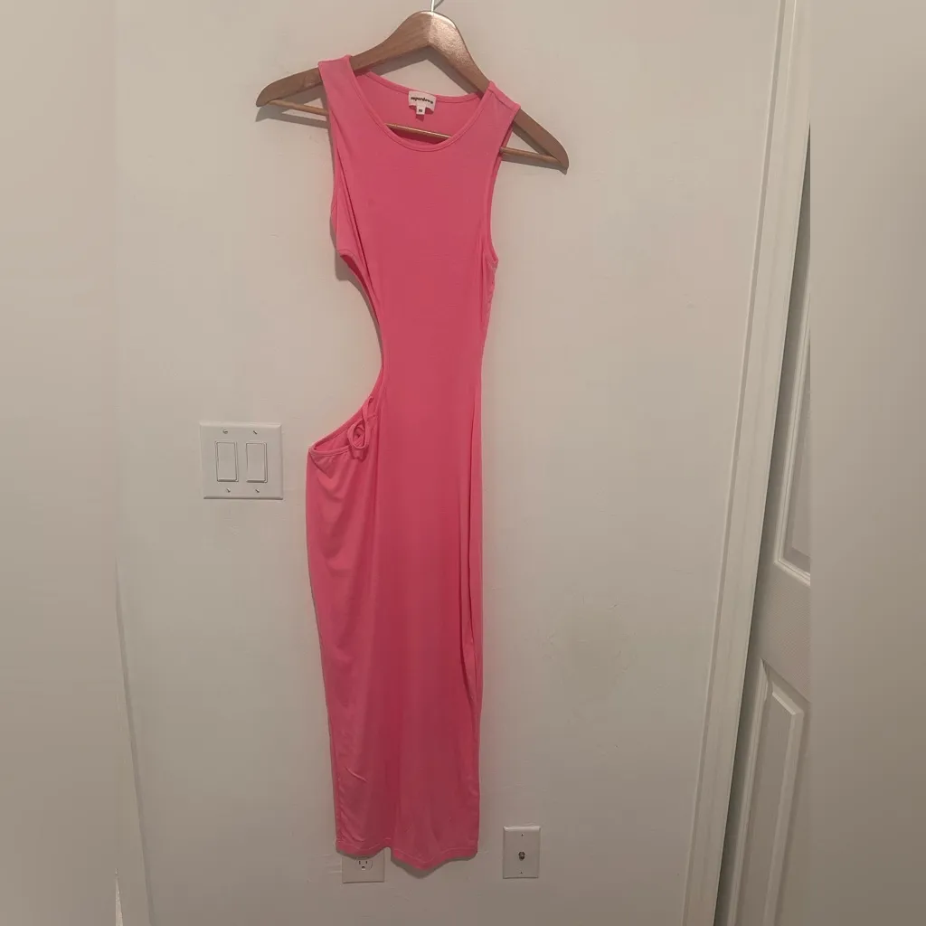 Superdown Louela Cut Out Midi Dress in Pink Sz XS - Image 3