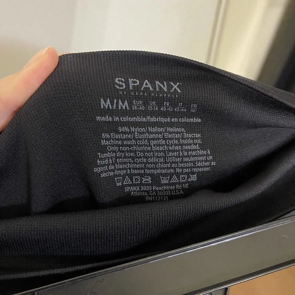 SPANX black cropped high waist tummy control shaping leggings size medium - Image 4