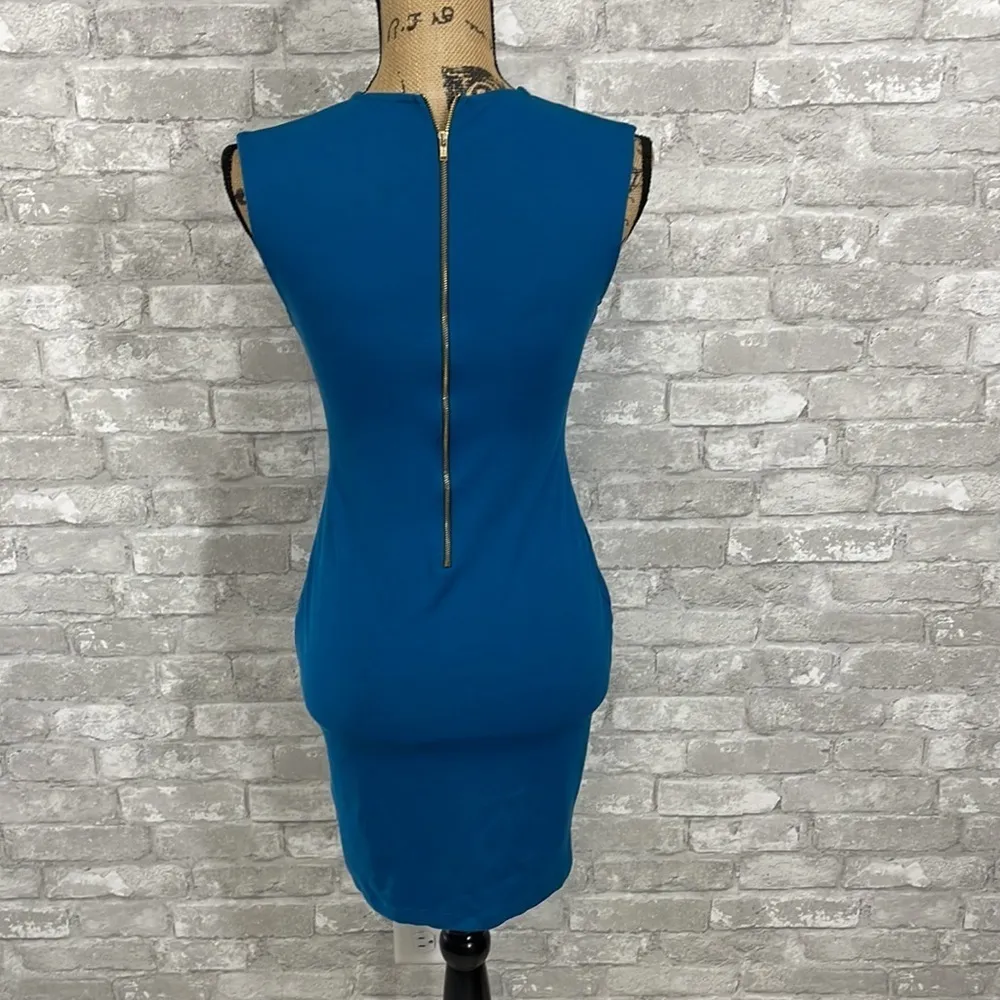 Akira Deep V Bodycon Dress - Image 4