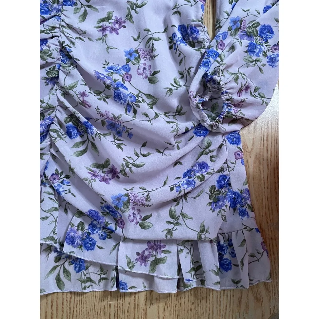 New Women’s Forever 21 Floral Print attached Lined Ruched Dress Lavender Small - Image 3