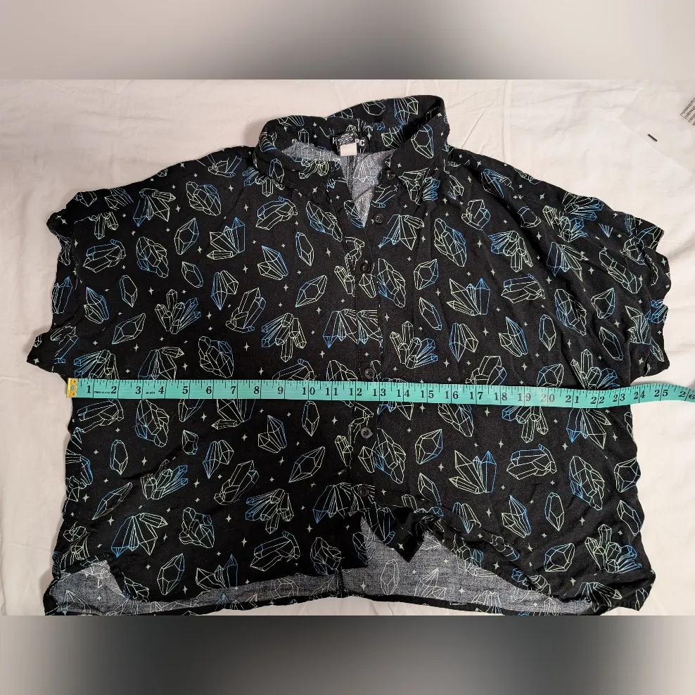 Hottopic  Crystals Girl Woven Button Up Top/Crop Top Black/Teal Women's Large - Image 4
