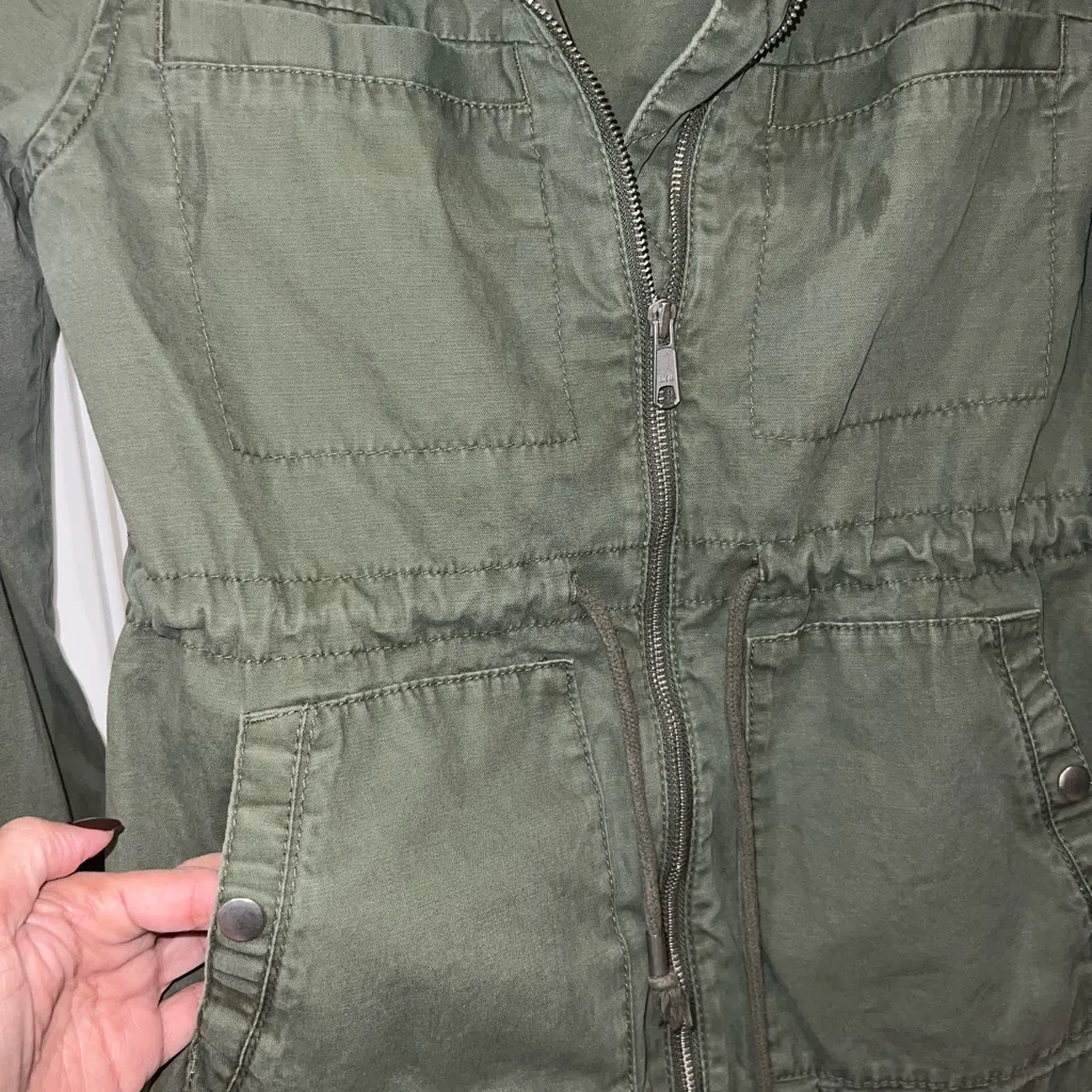 Old Navy Twill Field Utility Jacket in Army Green Size Small EUC - Image 10