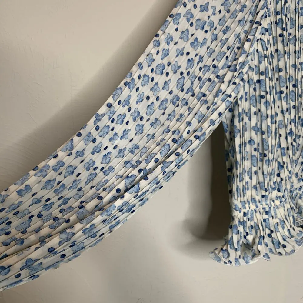 FATE Blue Cream Pleated Full Sleeve Blouse Sz Medium - Image 7