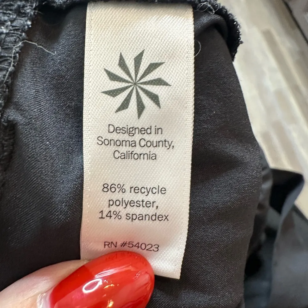 Athleta Pull-On, Tie Front Pants, Size Large - Image 12