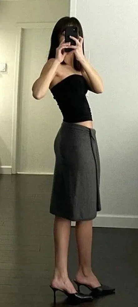Cashmere Midi Wrap Skirt in Medium Grey NWT Size P Retail $795 - Image 2