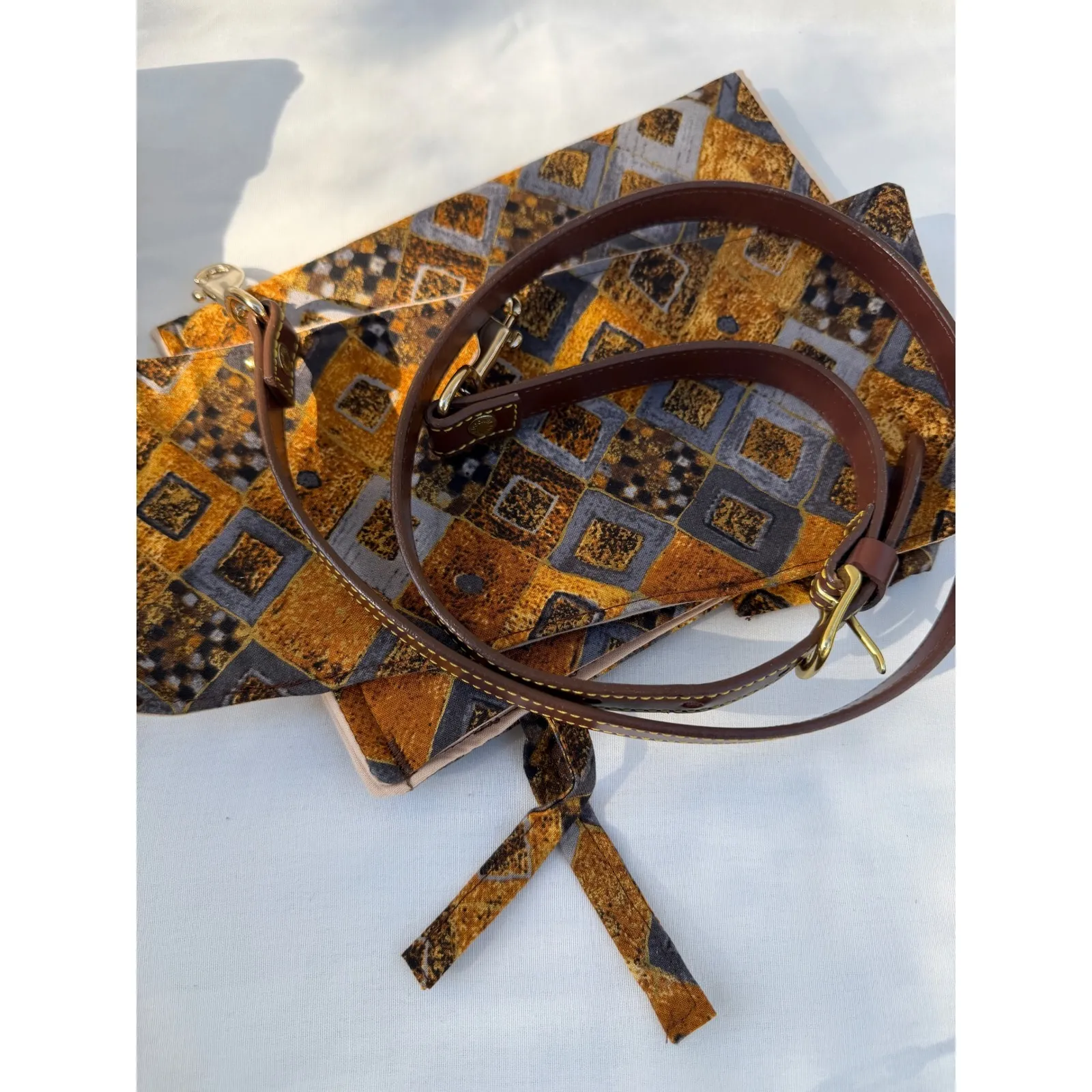 Vintage Dooney & Bourke
Cabriolet Dome Satchel Bag Made in USA - Image 12