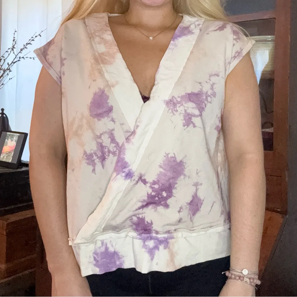 POL Tie-Dye Purple and Cream Cross Over Pullover Small - Image 6