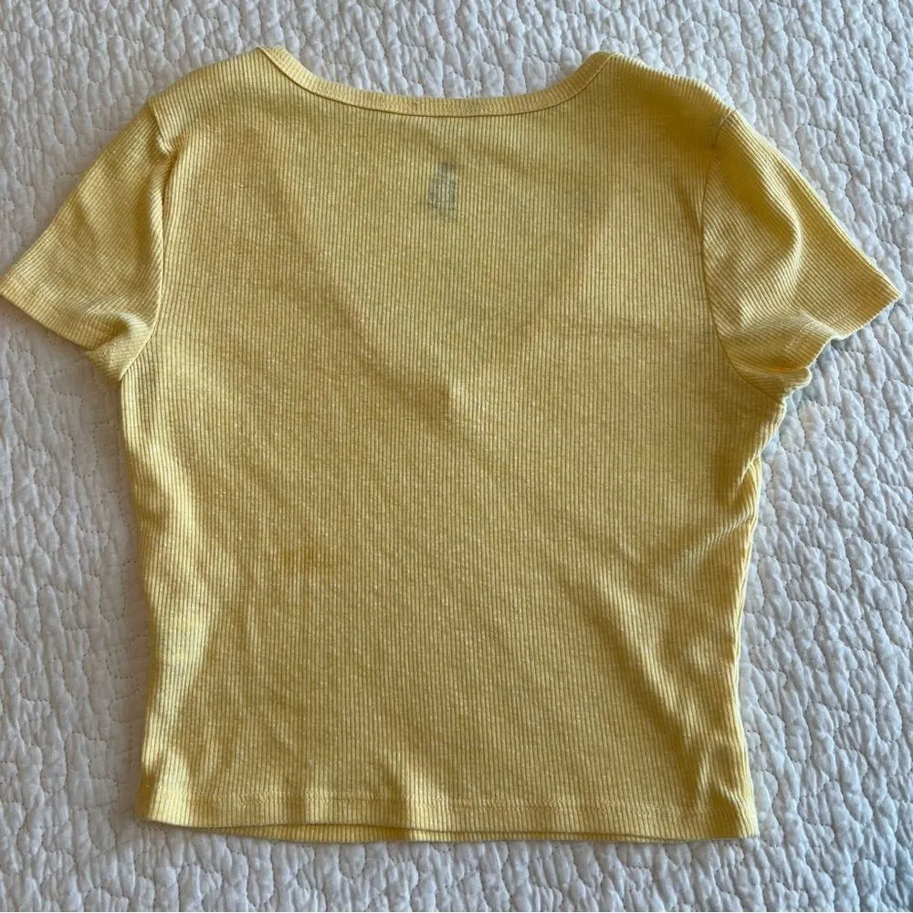 ✨ Me to We Yellow Crop Top Small - Image 4