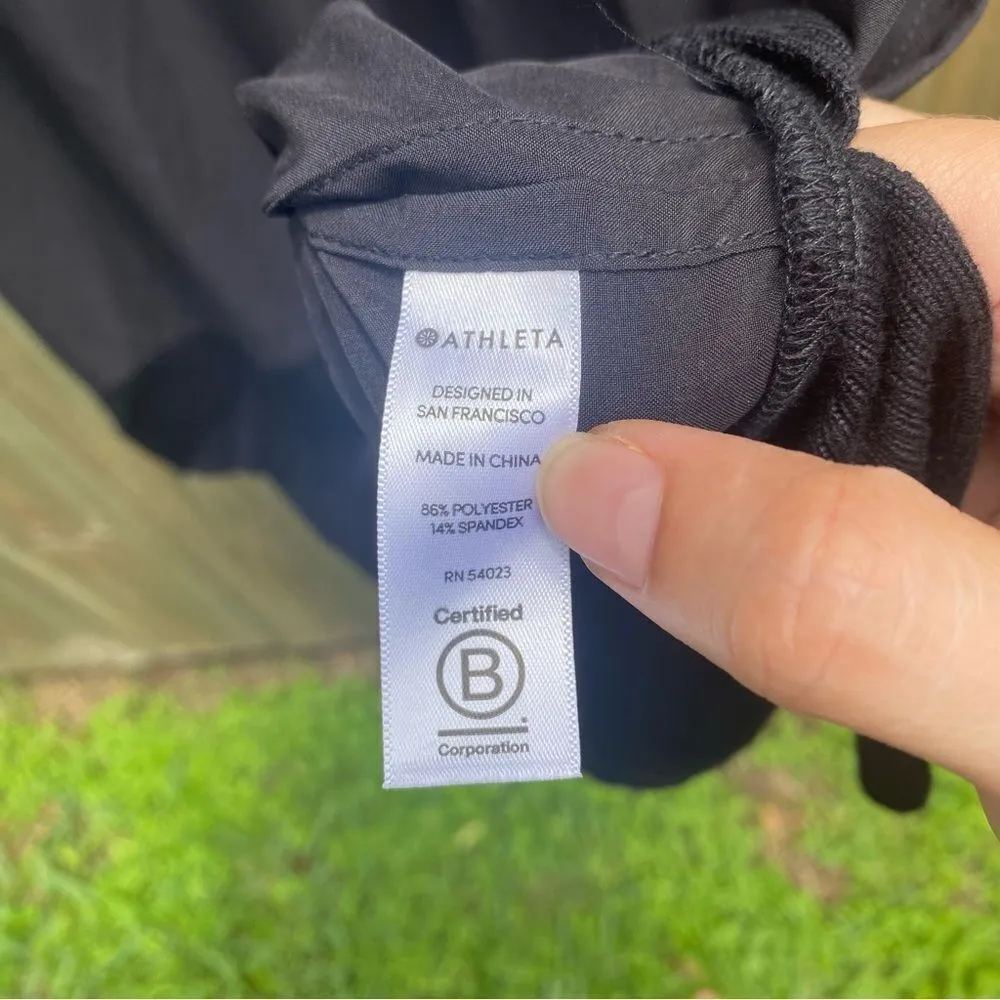 Athleta Black Zephyr Crew Neck Light Weight Short Sleeve - Image 3