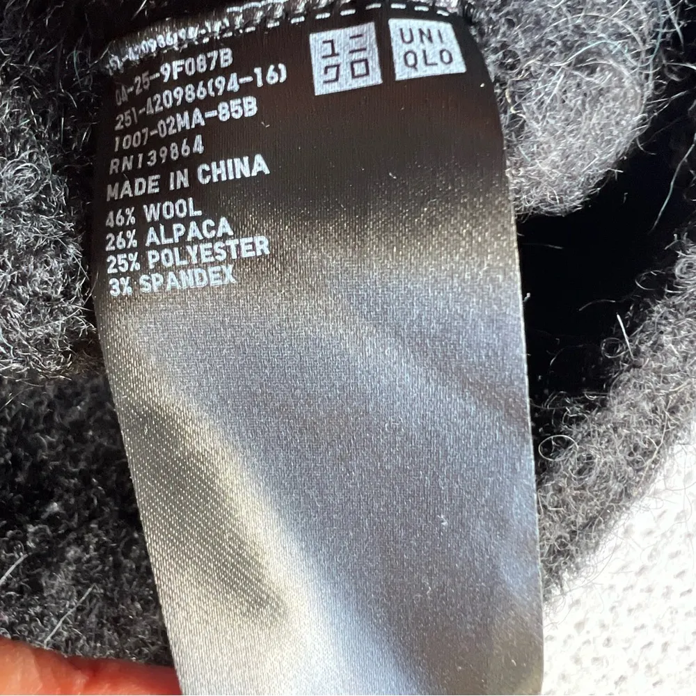 Uniqlo U Women’s Black Wool & Alpaca Blend Cardigan Size XSmall Pockets EUC - Image 4