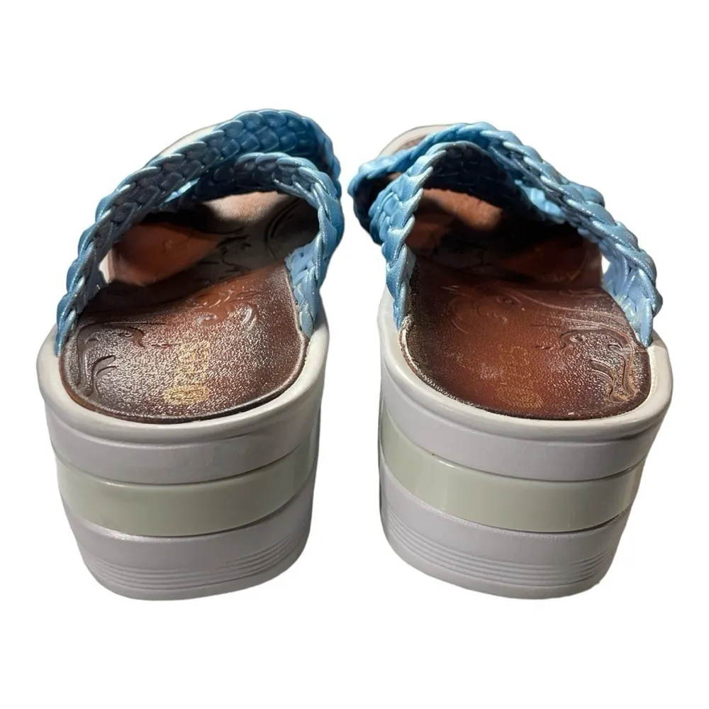 Bzees Dainty Womens Wedge Sandals Size 9.5 M. - Image 5