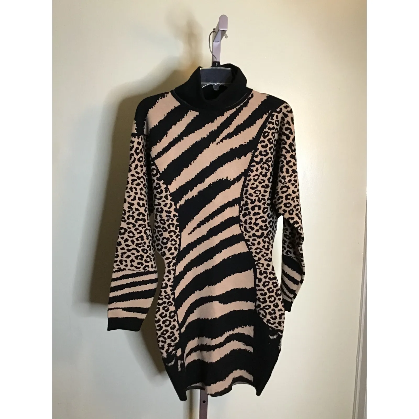 Rehab Lab Women Animal Print body Con Knit Mini Dress Cowl Neck Dolman/SL Sz Lrg Brown Size L - Image 3