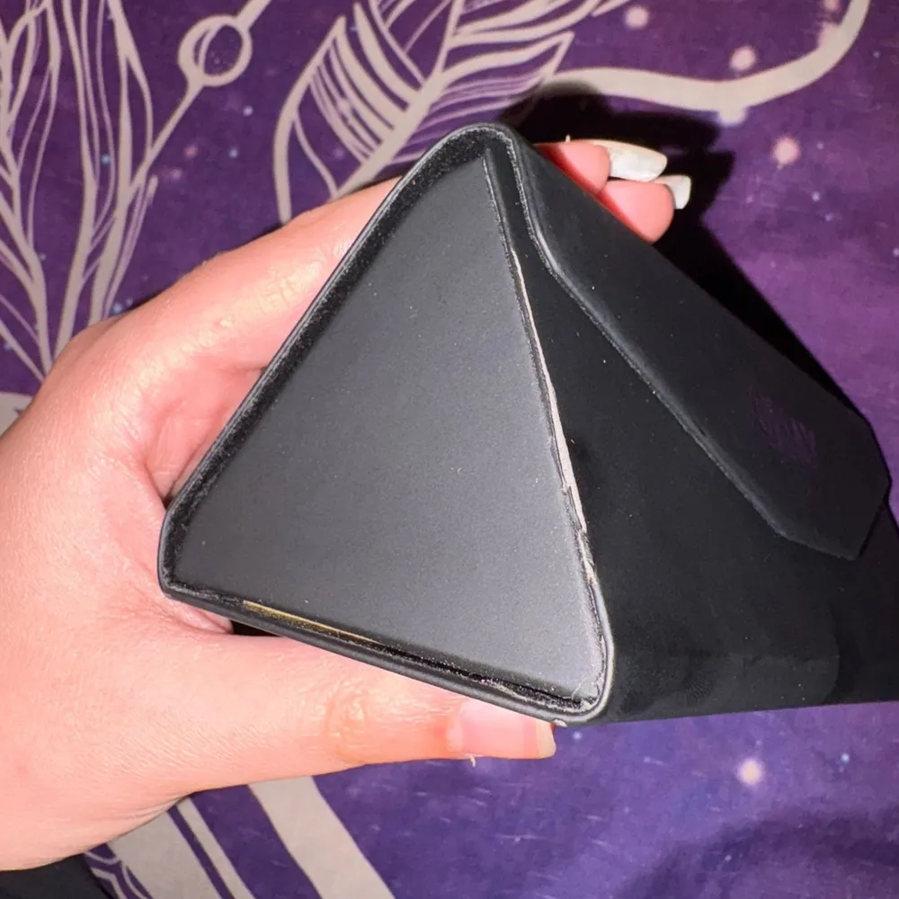 Quay Black Sunglasses Case - Image 3