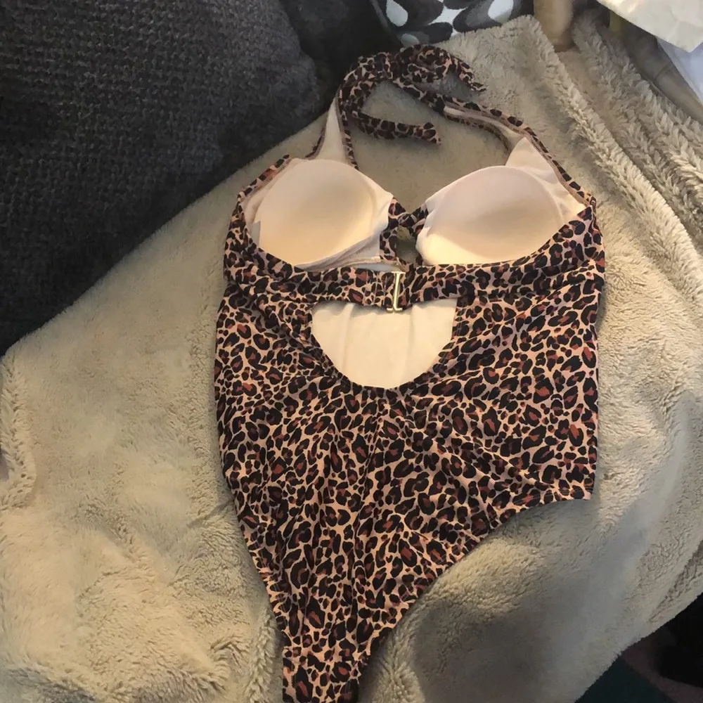 Kona Sol Leopard Print Swimsuit, size 16W - Image 4