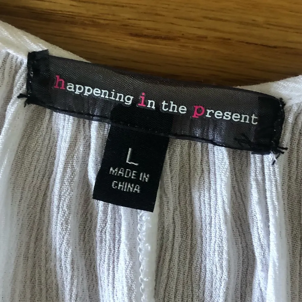 Happening in the Present white cold shoulder top - Image 27