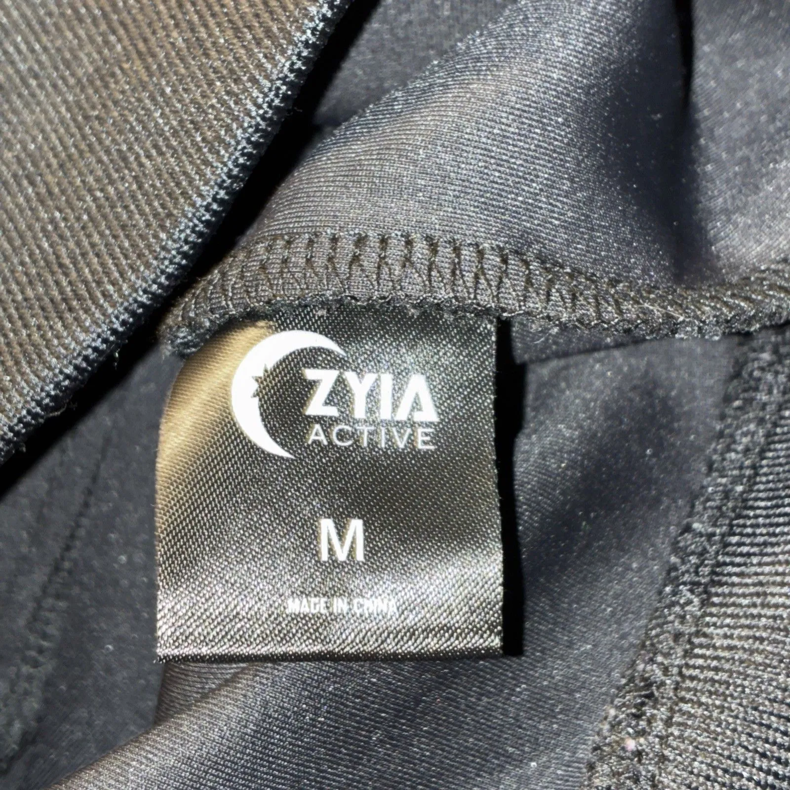 Zyia Active Women’s Black Ventilated Mesh Bomber Jacket Zip - Image 4