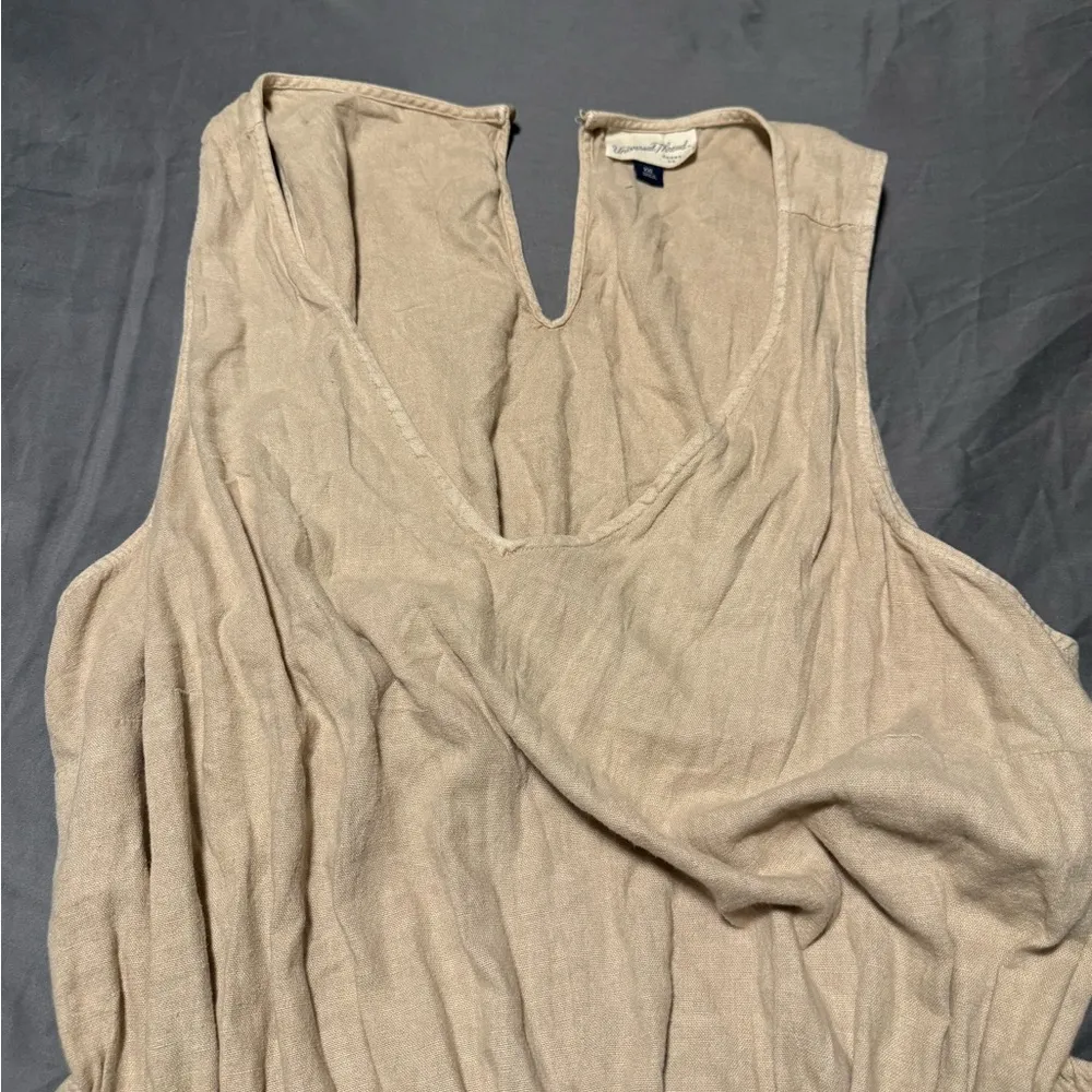 Universal Thread Tan Jumpsuit with Relaxed Fit and Sleeveless Design - Image 2