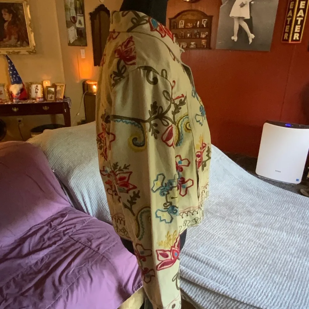 Women’s Susan Bristol Embroidered Floral Denim Jacket Brown Tan Size Small - Image 2