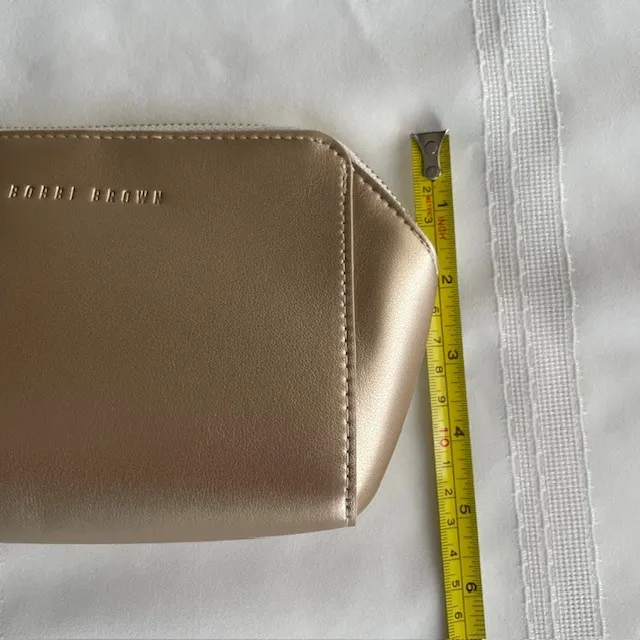 Bobbi Brown Gold Make Up Case Bag Zippered - NEW - Image 7