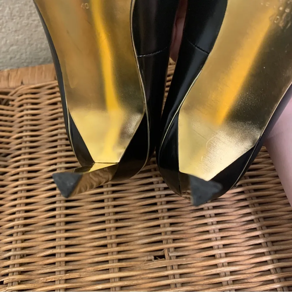 Ted Baker London Elvina Black and Gold Classic Pump Heel Size 40 - Image 14