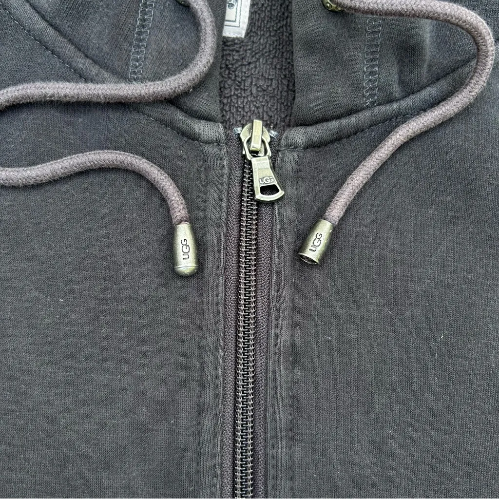 Y2K UGG Dark Grey Black Full Zip Up Hoodie w/ Fleece Interior - Image 4