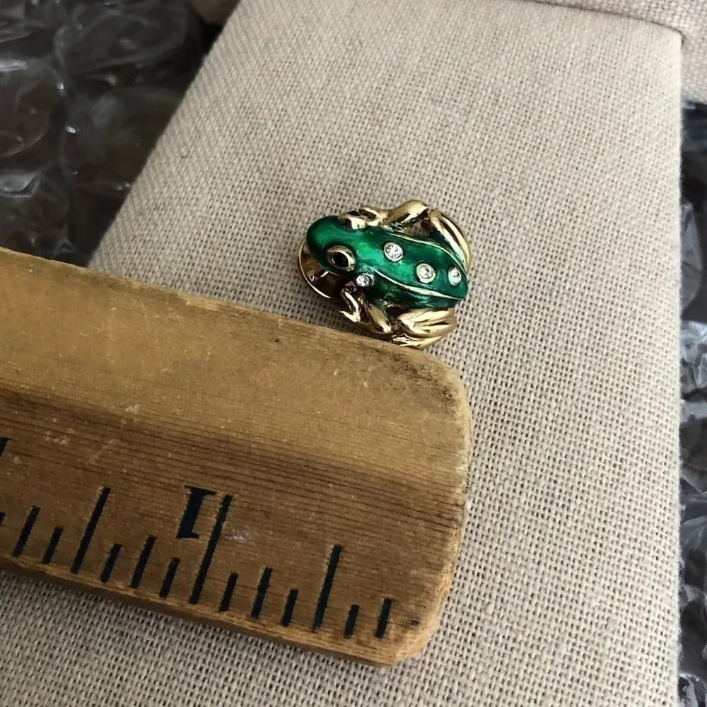 Vintage Carolee Rhinestone Enamel Frog Brooch Lapel Pin - Image 3