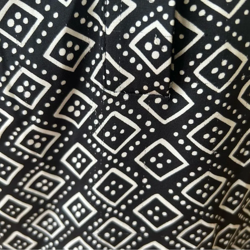 Diane Von Furstenburg Silk Black & White Flutter Hem Shirt Dress-Small Flaw - Image 10