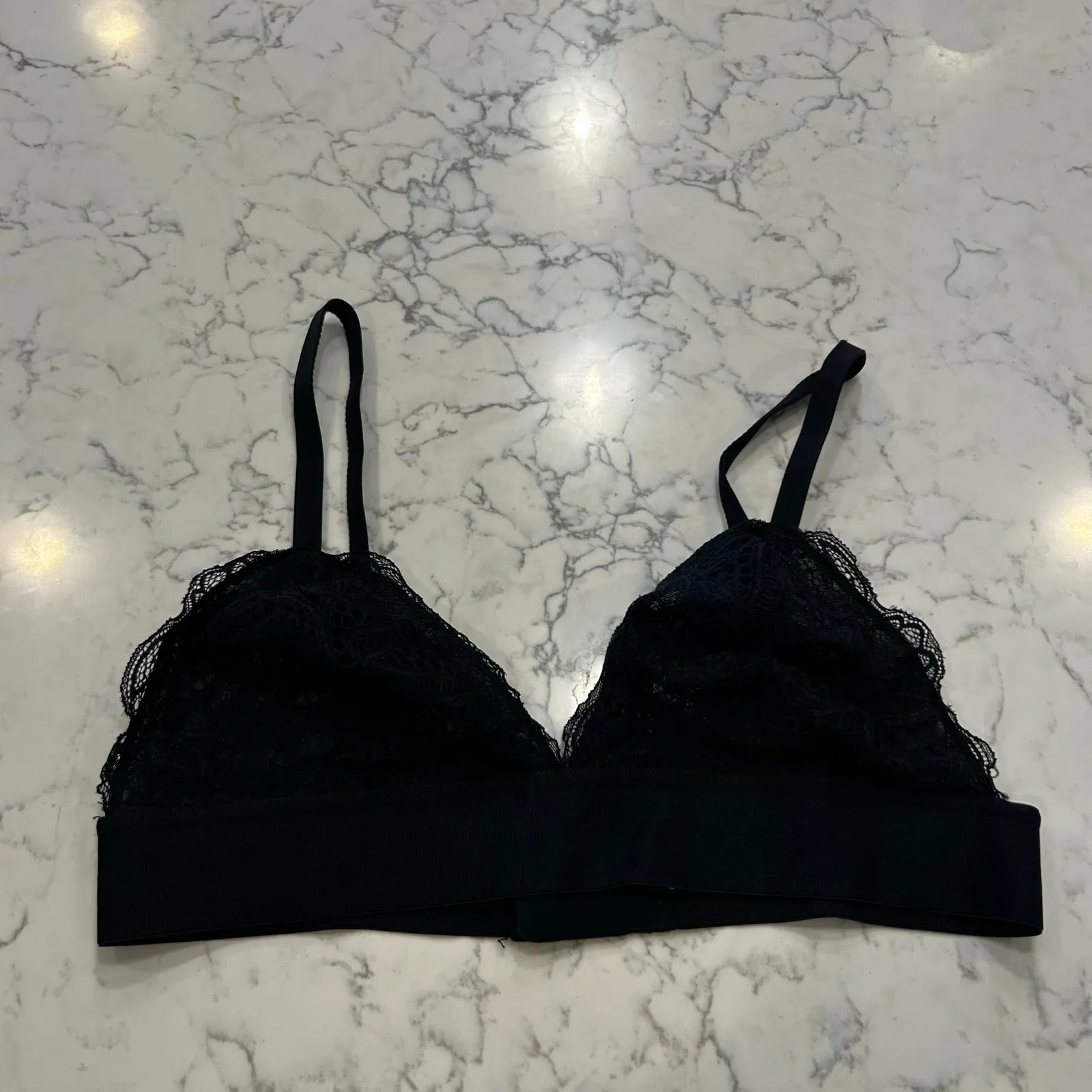 Lively Black Sheer Lace Bralette Size Large - Image 2