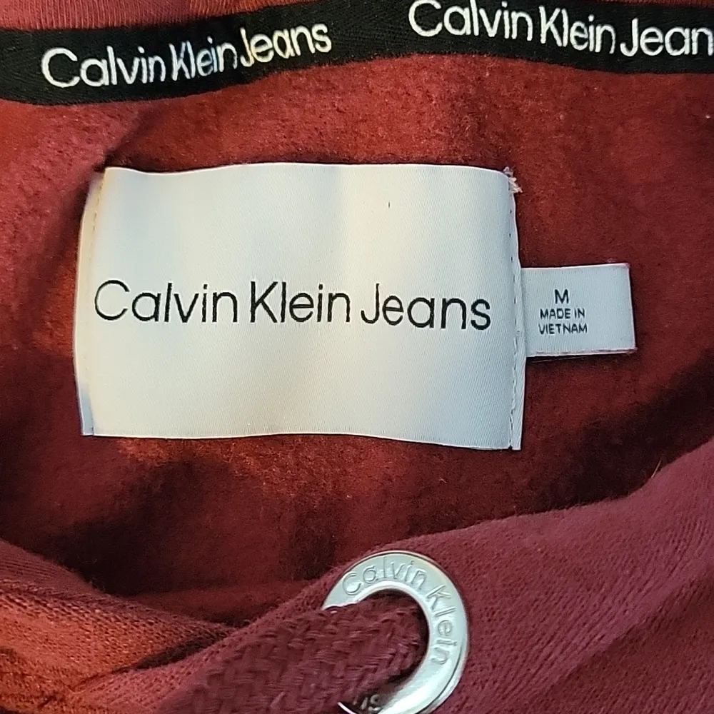 Like NEW Calvin Klein Jeans Crop Hoodie Sweatshirt Women's Size Medium - Image 4