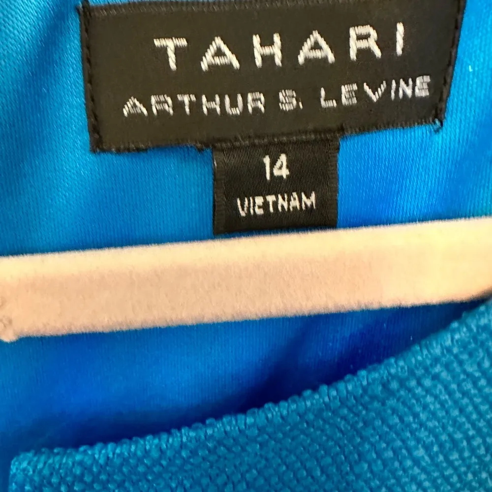 Tahari Peacock Blue Shift sz 14 - Image 8